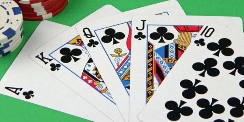 Sự xuất hiện của Straightjack trong Mậu binh